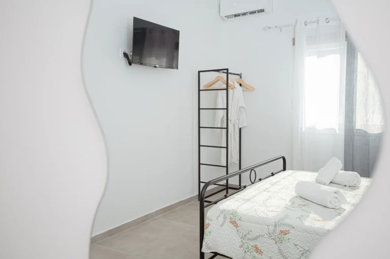 Chrysanthi's house Gardelades Corfu, family house for rent