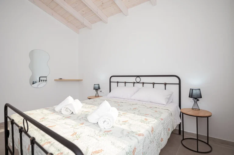 Chrysanthi's house Gardelades Corfu, family house for rent