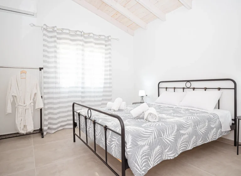 Chrysanthi's house Gardelades Corfu, family house for rent