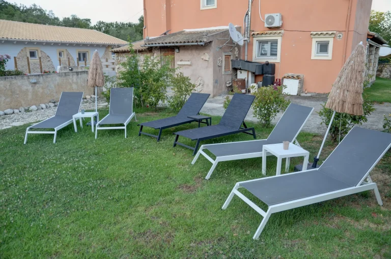 Chrysanthi's house Gardelades Corfu, family house for rent